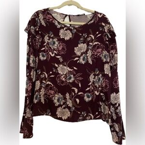 🌺NEW Burgundy Floral Print Women’s Top🌺